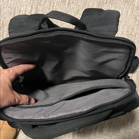 Samsonite Black and Orange Men's Backpack - Picture 4 of 5